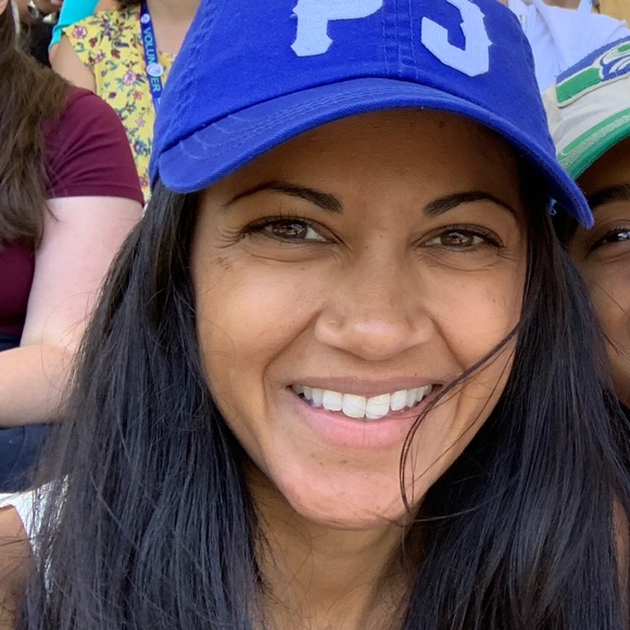 Meet your Posher, Ava - Picture 1 of 1